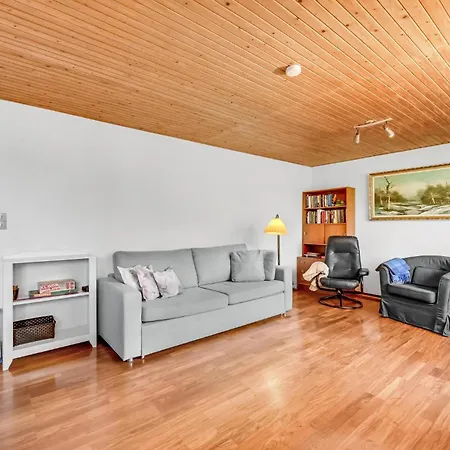 Stunning In With Wifi And 3 Bedrooms 2 Holiday home *
